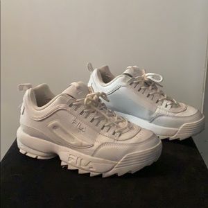 ALL WHITE FILAS